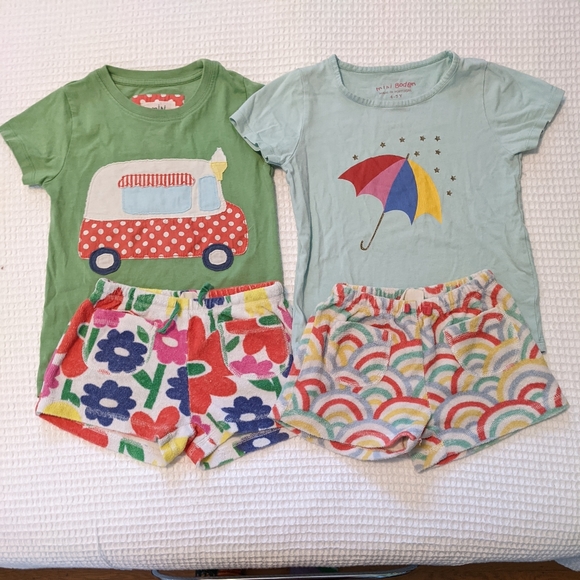 Hanna Andersson Other - Two pairs of Hanna Andersson shirt and short sets, size 4